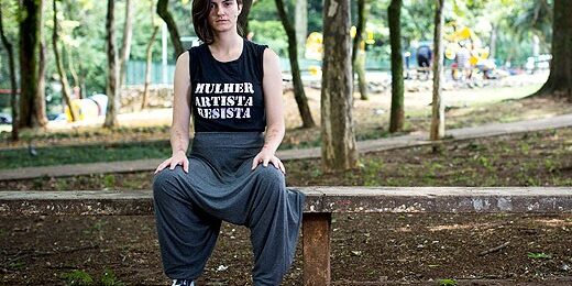 Natacha Oreste, 29, responde a processo por danos morais