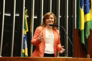 Deputada federal Leandre Dal Ponte (PR)
