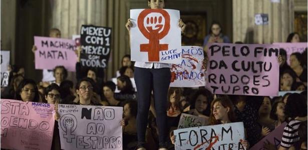 mulheres-protestaram-no-rio-de-janeiro-apos-caso-de-estupro-coletivo-ter-vindo-a-tona-1464637831485_v2_615x300