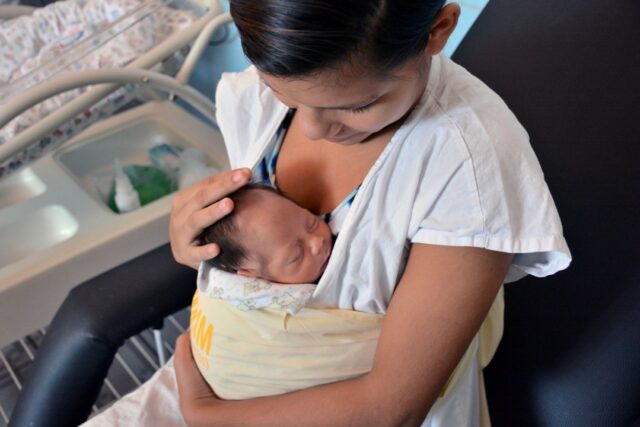 foto-2_francisco-campos_ses_02092016-governo-adota-metodo-canguru-em-prematuros-no-hospital-infantil-dr-juvencio-mattos