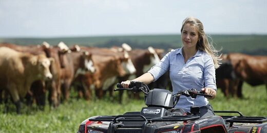 DOMINICAL/ MULHERES NO COMANDO NA AREA RURAL