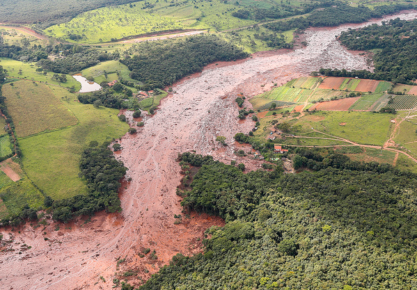 Saúde-orienta-para-cuidados-com-a-lama-e-rejeitos-do-rompimento-da-barragem-de-Brumadinho