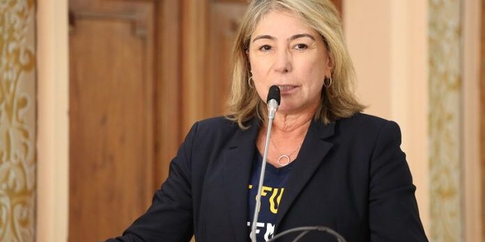 Maria-Letícia-696×464