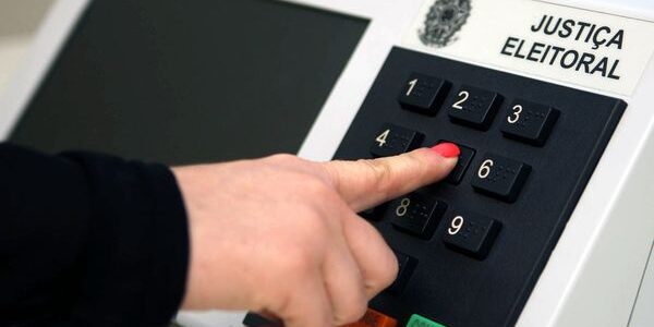 urna-eletronica-273161-article