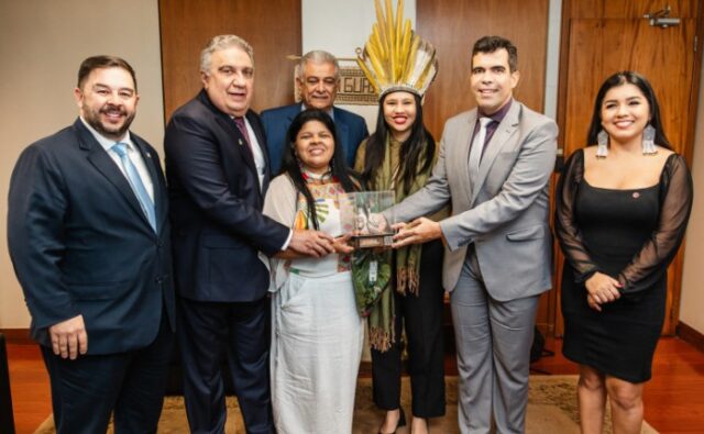 71f94ea556ec119e061e4ae54ebde22f