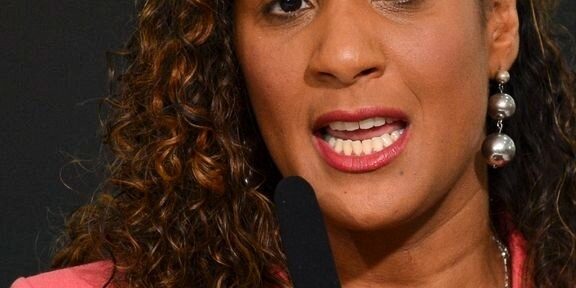 a-ministra-da-igualdade-racial-anielle-franco-durante-cerimonia-de-posse-de-simone-tebet-1672940009480_v2_3x4