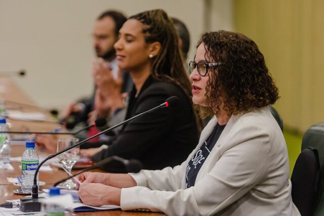 f7fbc59f-0294-443b-8270-69931b5159d5