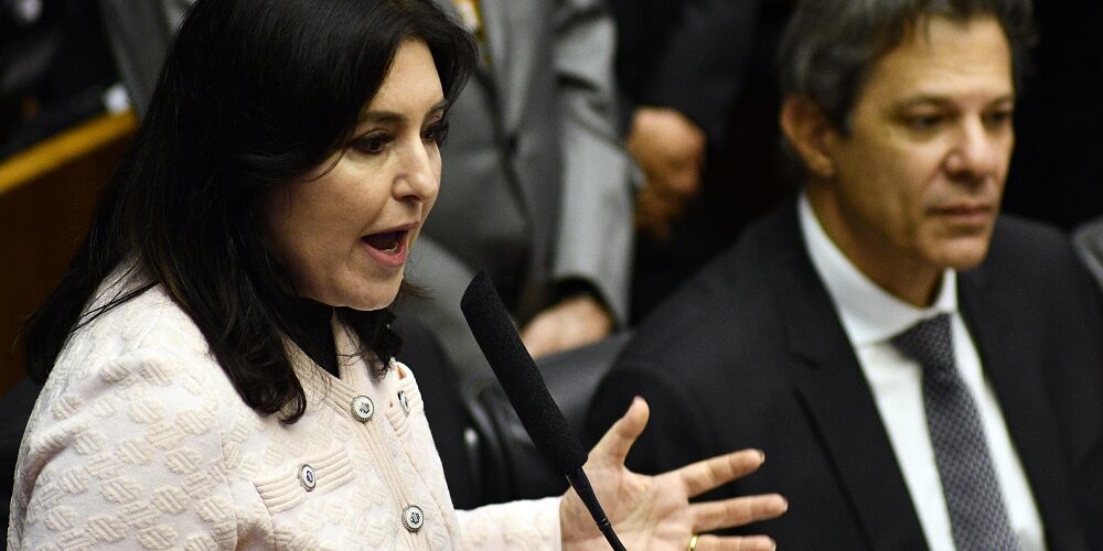 Congresso promulga maior reforma tributária desde a ditadura; desafio agora é regulamentação