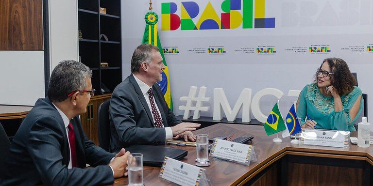 694c52ad-b59c-4c61-8b6d-a3a3e5892d3e