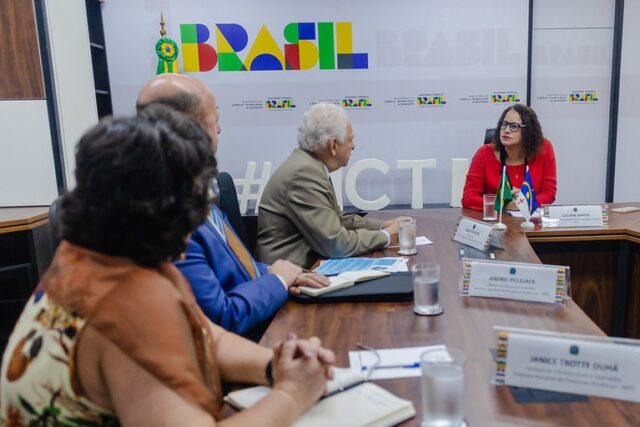 ff7be389-7f86-407b-a19e-5942f74c02aa